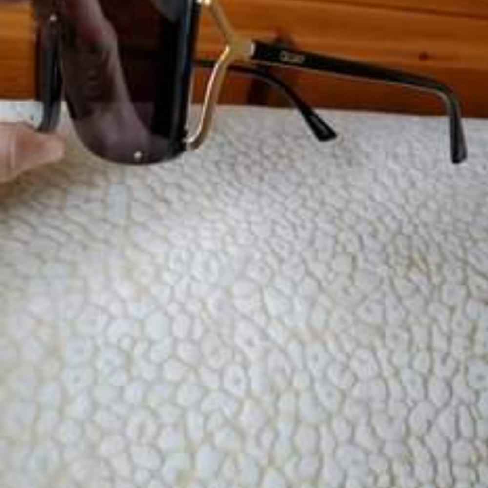 Oversize Quay X Lizzo sunglasses